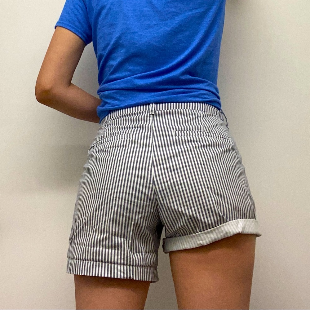 Womens white and blue Old Navy mid-rise pinstripe shorts